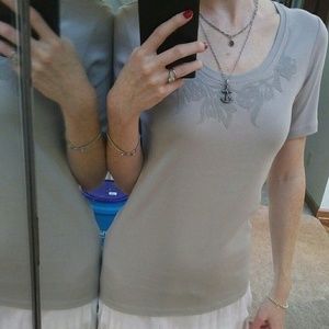 Nwt! Ellen Tracey light grey cotton stretch T